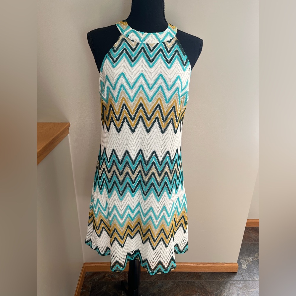 Candie’s halter chevron boho retro vibe lace crochet key hole back dress. Medium